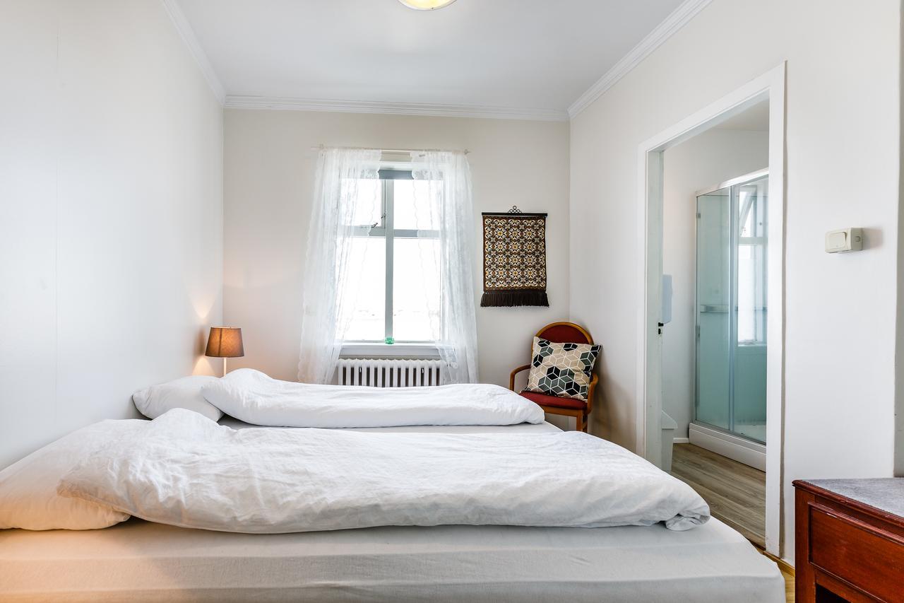 Riverside Hostel Бльондюоус Екстер'єр фото