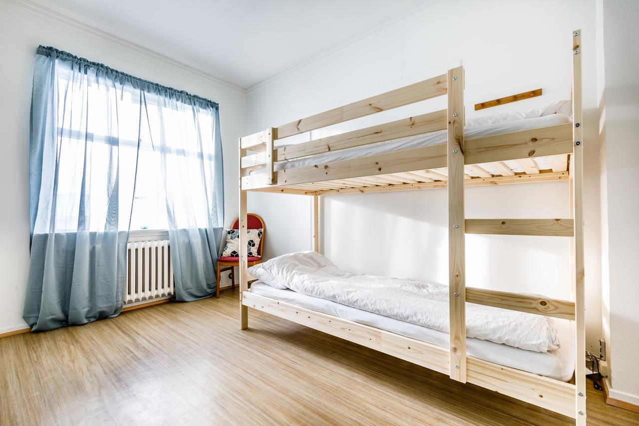 Riverside Hostel Бльондюоус Екстер'єр фото