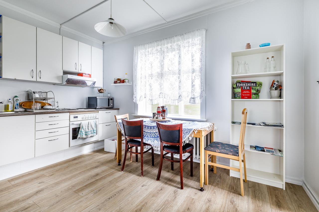 Riverside Hostel Бльондюоус Екстер'єр фото