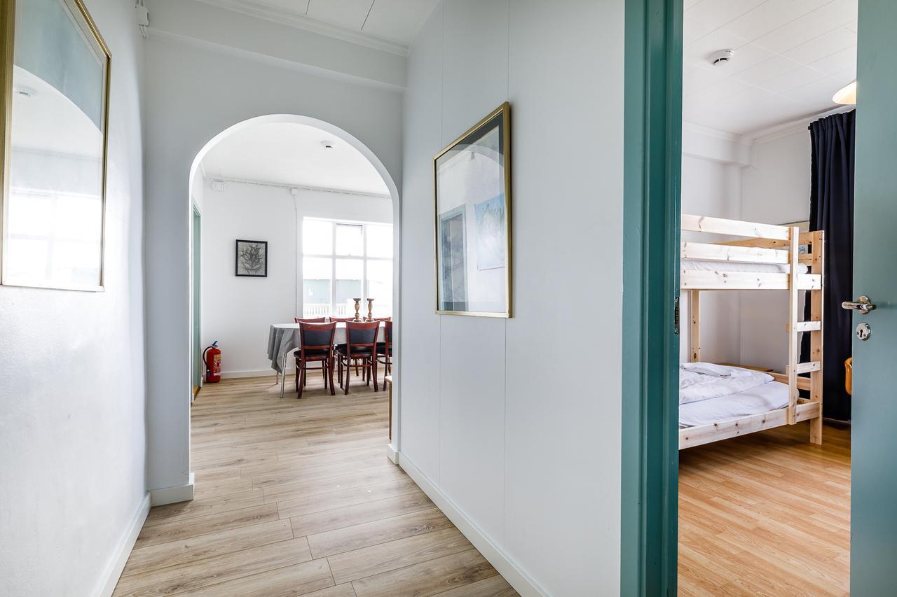 Riverside Hostel Бльондюоус Екстер'єр фото