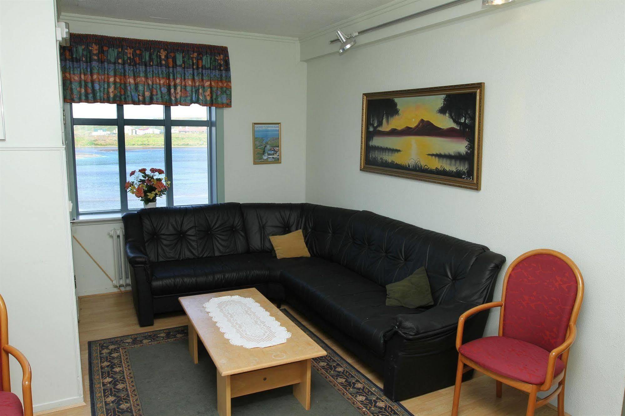 Riverside Hostel Бльондюоус Екстер'єр фото